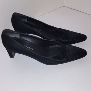 St. John Shiny Toe Black Heel Small Heel 7B